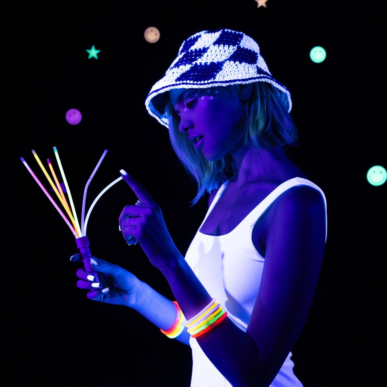 Super Glow Yarn